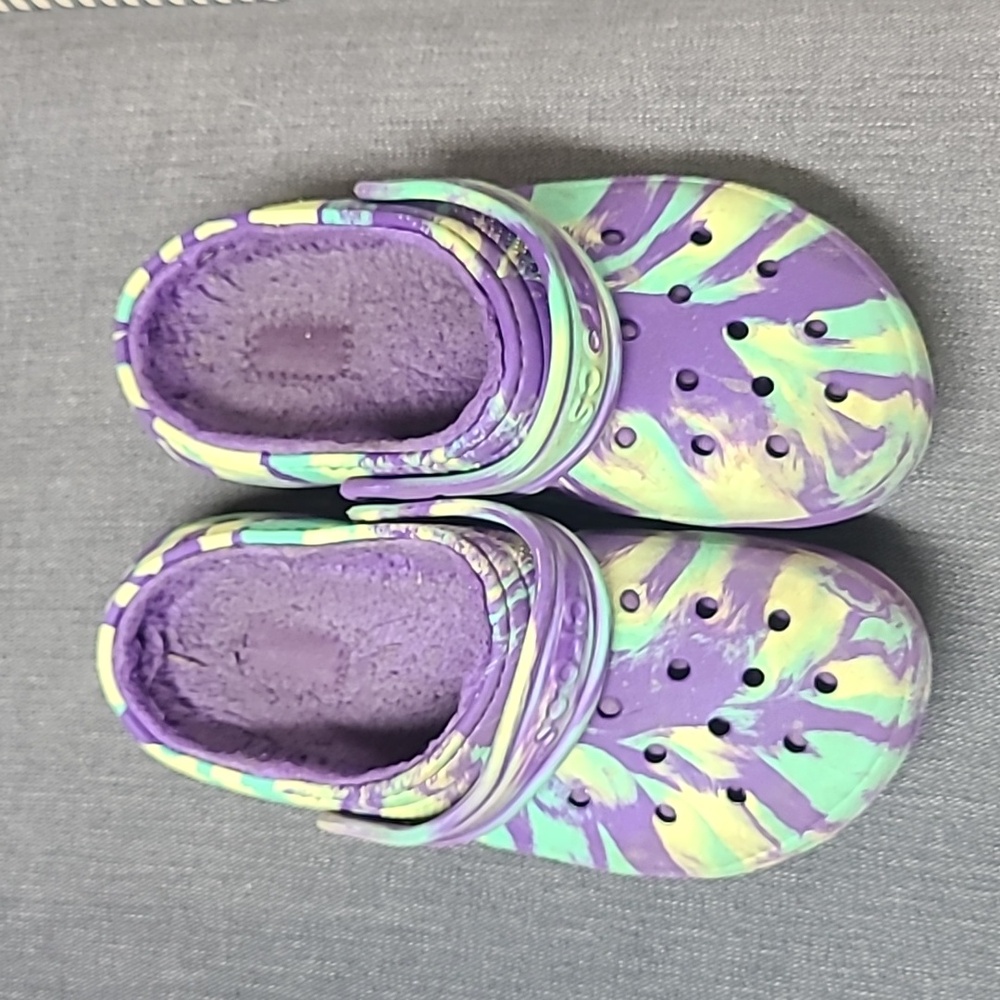 Lined crocs